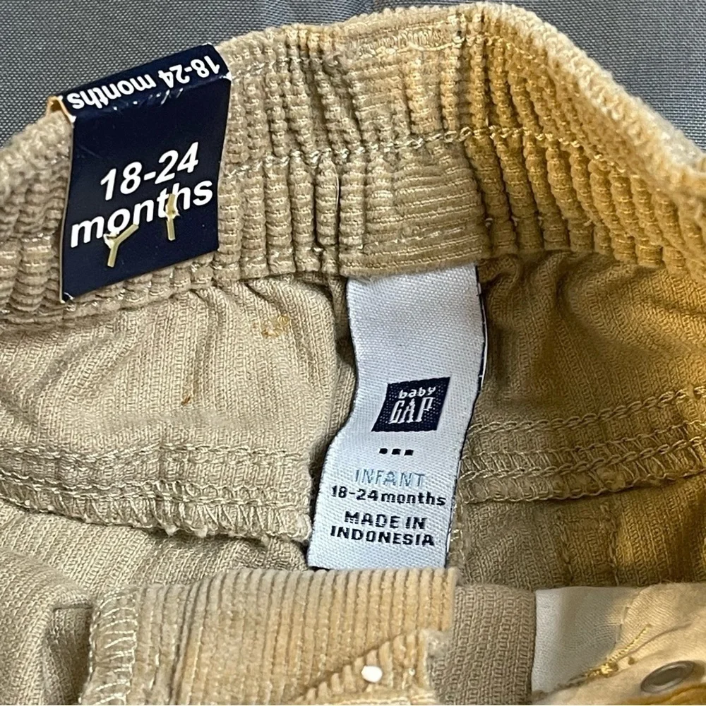 Baby GAP Infant Beige Corduroy Pants Size 18-24 months